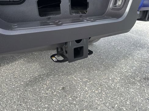 Used 2025 Toyota Tacoma TRD Sport image 27