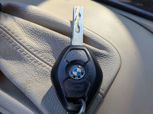 Used 2007 BMW Z4 3.0i image 29
