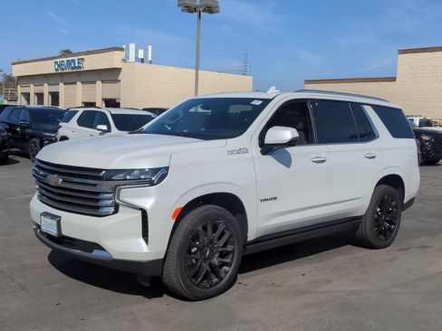 Used 2023 Chevrolet Tahoe High Country AWD/4WD image 1