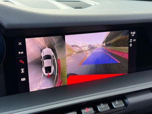 Used 2022 Porsche 911 Carrera image 4