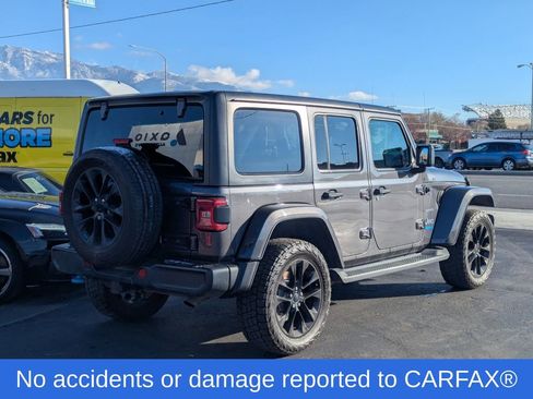 Used 2022 Jeep Wrangler Unlimited Sahara w/ Cold Weather Group image 4