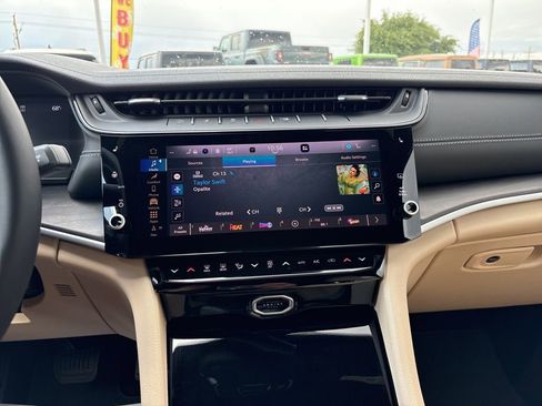 New 2026 Jeep Grand Cherokee Limited AWD/4WD image 32