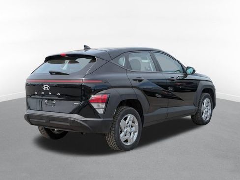 Used 2025 Hyundai Kona SE AWD/4WD image 3