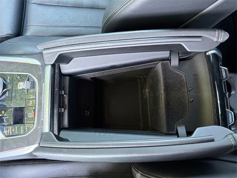 Used 2022 BMW X7 xDrive40i w/ M Sport Package image 23