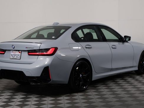 Used 2025 BMW M340i w/ Premium Package image 4