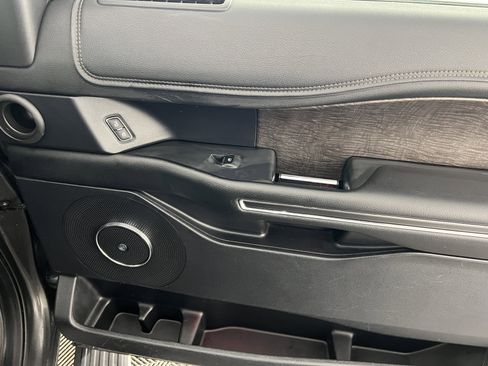 Used 2019 Ford Expedition Limited w/ Special Edition Package image 24