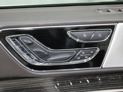 Used 2022 Lincoln Navigator L Black Label image 6