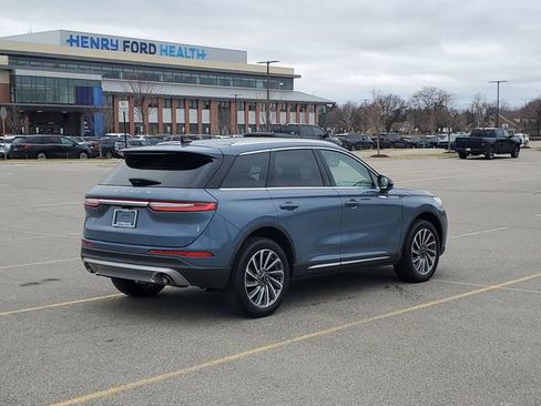 Certified 2024 Lincoln Corsair Reserve w/ Equipment Group 201A image 4