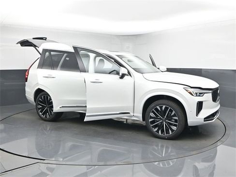 New 2026 Volvo XC90 B6 Plus image 55