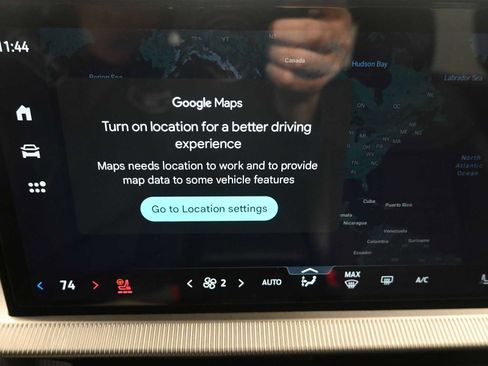 Used 2025 Ford Explorer ST-Line image 23