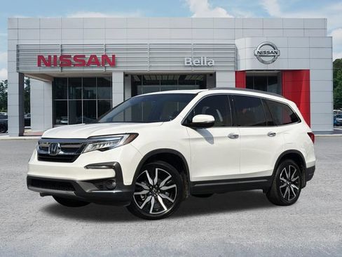 Used 2022 Honda Pilot Touring image 1