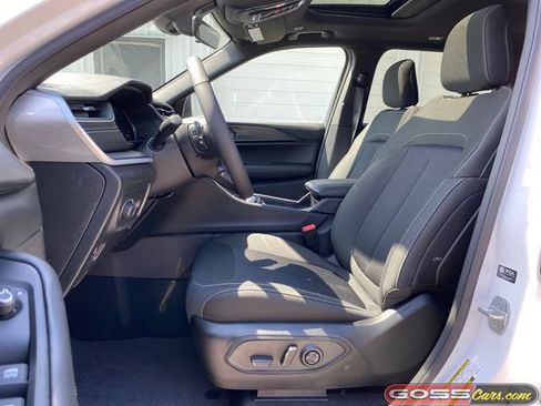 New 2026 Jeep Grand Cherokee Laredo X AWD/4WD image 25
