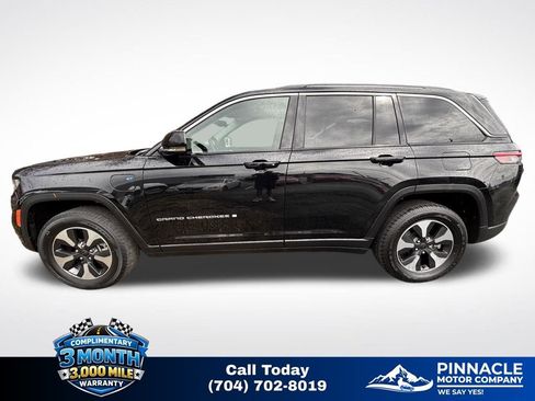 Used 2024 Jeep Grand Cherokee Limited 4xe image 6