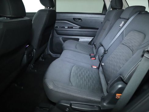 Certified 2025 Nissan Pathfinder SV FWD image 15