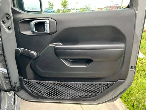 Used 2021 Jeep Wrangler Unlimited Sport AWD/4WD image 31