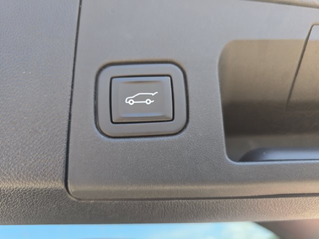 Used 2024 Cadillac XT4 Premium Luxury AWD/4WD image 16