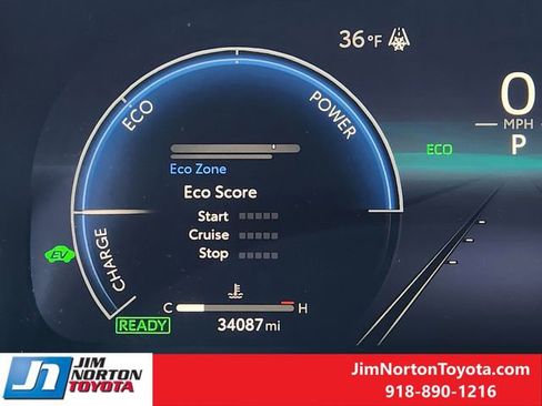Used 2025 Toyota Sienna Limited image 17