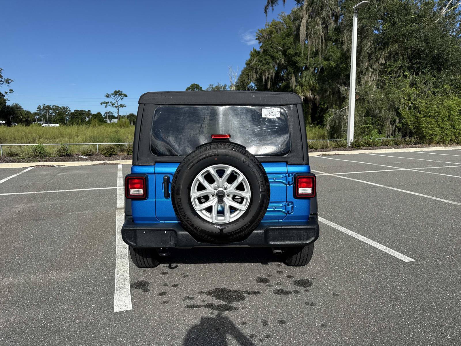 Used 2023 Jeep Wrangler Sport AWD/4WD image 4