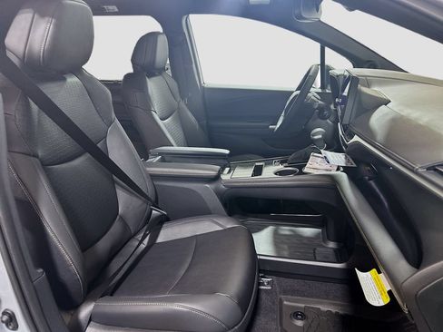 New 2026 Toyota Sienna XLE Woodland Edition AWD/4WD image 30