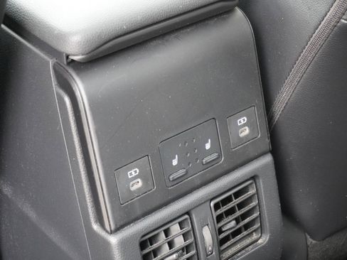 Used 2023 Toyota bZ4X Limited image 15