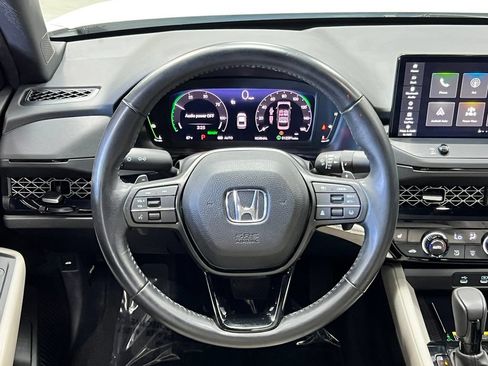Used 2025 Honda Accord EX-L image 16