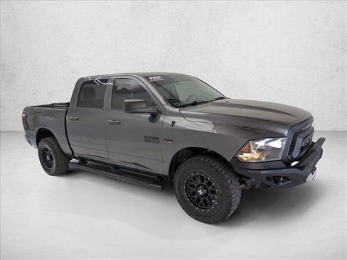 Used 2018 RAM 1500 Express w/ Express Value Package image 3