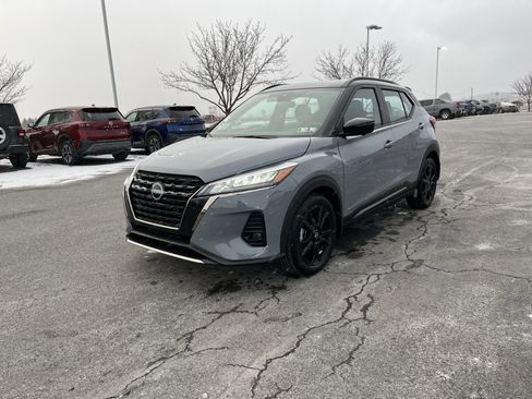 Used 2024 Nissan Kicks SR image 4