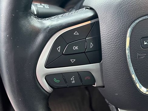 Used 2016 Dodge Challenger SXT Plus image 19
