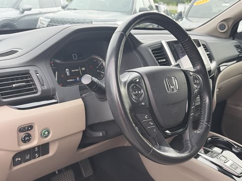 Used 2017 Honda Pilot Elite image 20