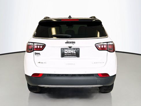 Used 2024 Jeep Compass Limited AWD/4WD image 12