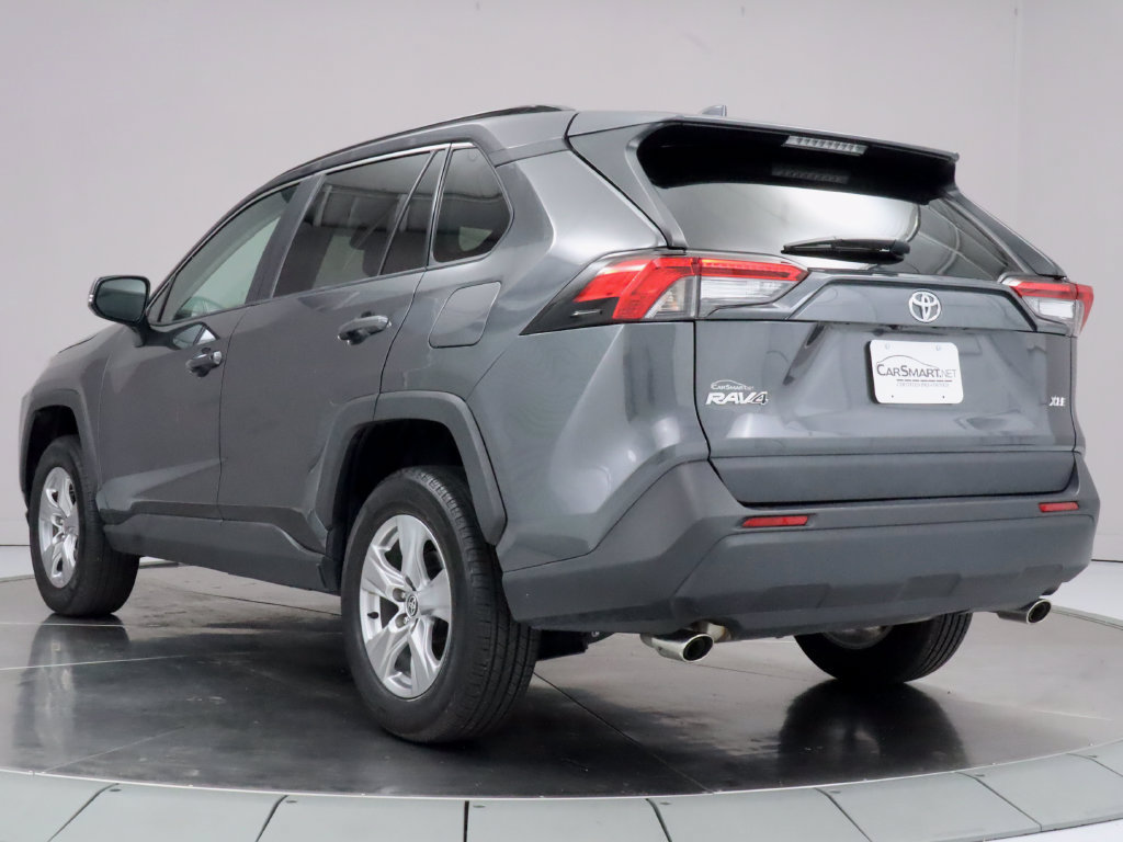 Used 2025 Toyota RAV4 XLE FWD image 3