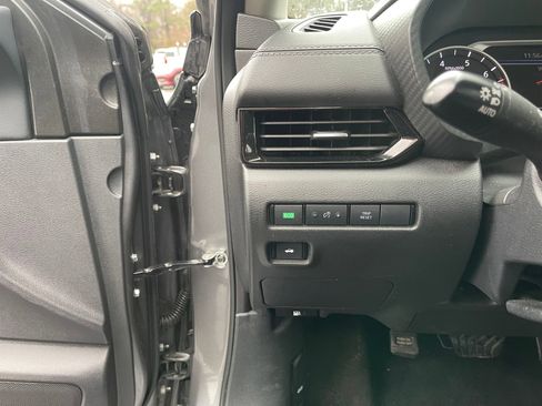 Used 2024 Nissan Sentra SV image 15