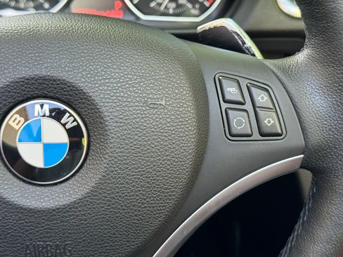 Used 2012 BMW 135i Convertible RWD image 22