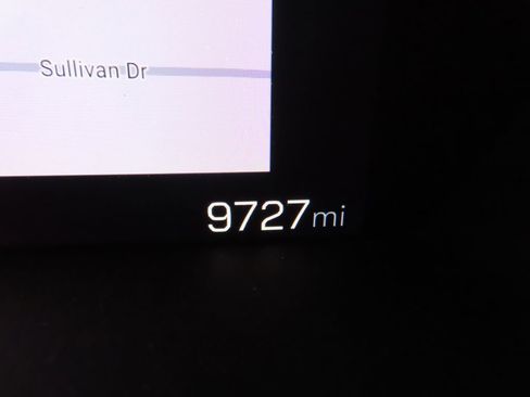 Used 2025 GMC Canyon Elevation image 12