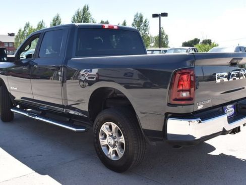 Used 2026 RAM 2500 Big Horn AWD/4WD image 9