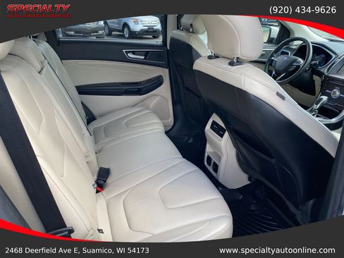 Used 2018 Ford Edge Titanium w/ Technology Package AWD/4WD image 22