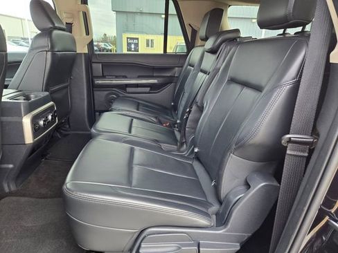 Used 2023 Ford Expedition Max XLT image 4