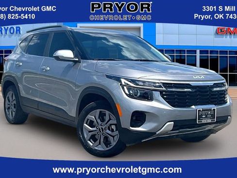 Used 2024 Kia Seltos S AWD/4WD image 1
