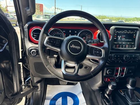 Used 2018 Jeep Wrangler Unlimited Rubicon AWD/4WD image 14