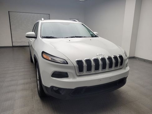 Used 2015 Jeep Cherokee Latitude AWD/4WD image 14