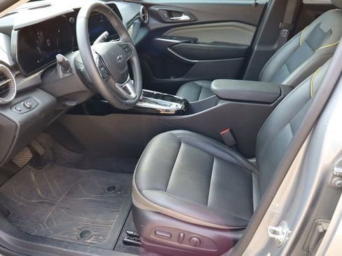 Used 2025 Chevrolet Trax ACTIV w/ Driver Confidence Package FWD image 15