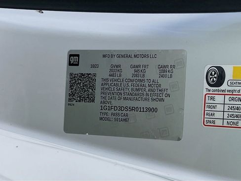 Used 2024 Chevrolet Camaro LT w/ RS Package image 32