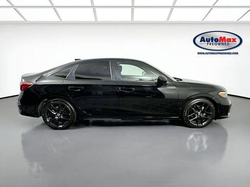 Used 2025 Honda Civic Sport image 9