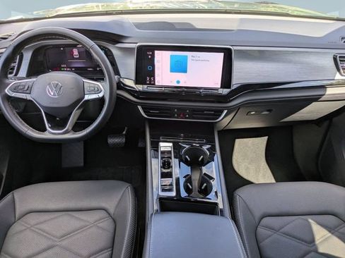 Used 2026 Volkswagen Atlas Cross Sport SE FWD image 16
