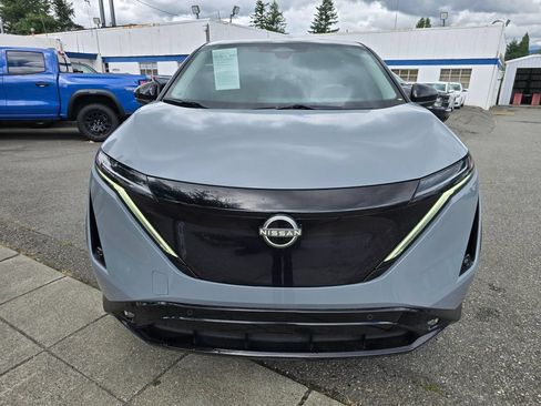 Used 2023 Nissan Ariya AWD image 2
