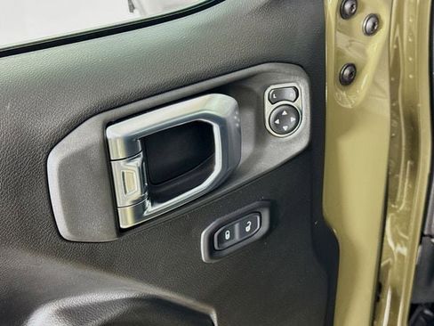 New 2026 Jeep Gladiator Sport image 20