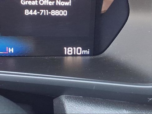 Used 2024 Chevrolet Colorado Trail Boss w/ Technology Package image 25