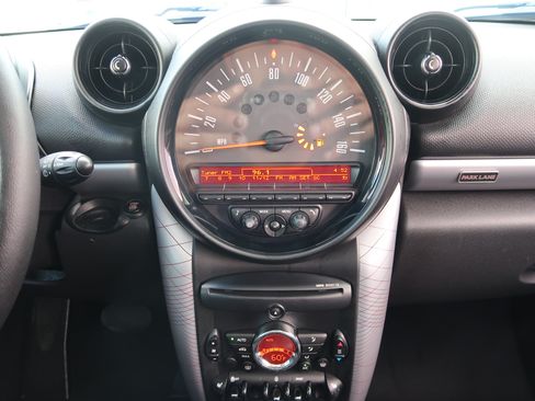 Used 2016 MINI Cooper Countryman FWD image 16
