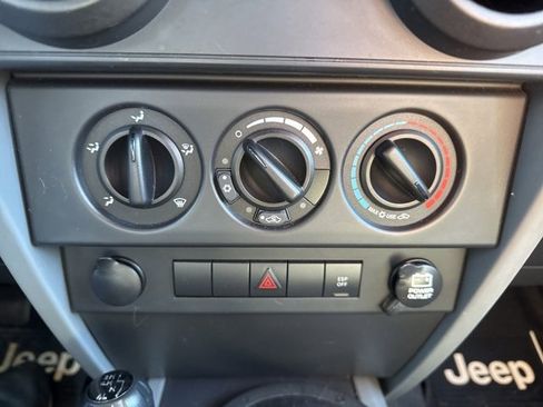 Used 2008 Jeep Wrangler X image 18