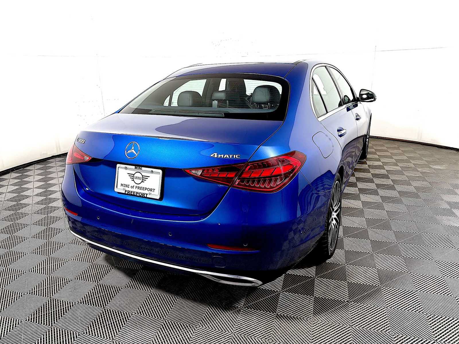Used 2023 Mercedes-Benz C 300 4MATIC Sedan image 6